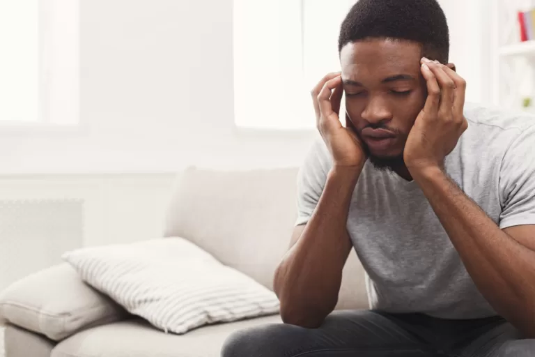 20 Quick Ways to Calm Anxiety Recommended by Therapists